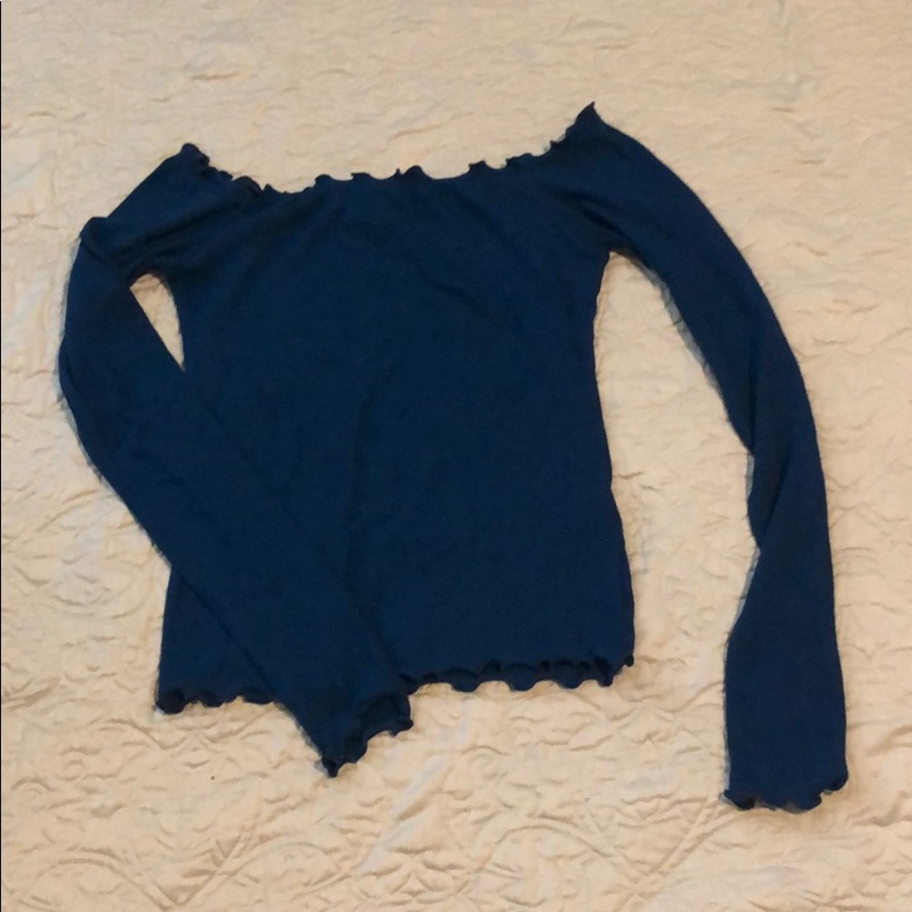 Off-Shoulder Long Sleeve Crop Top